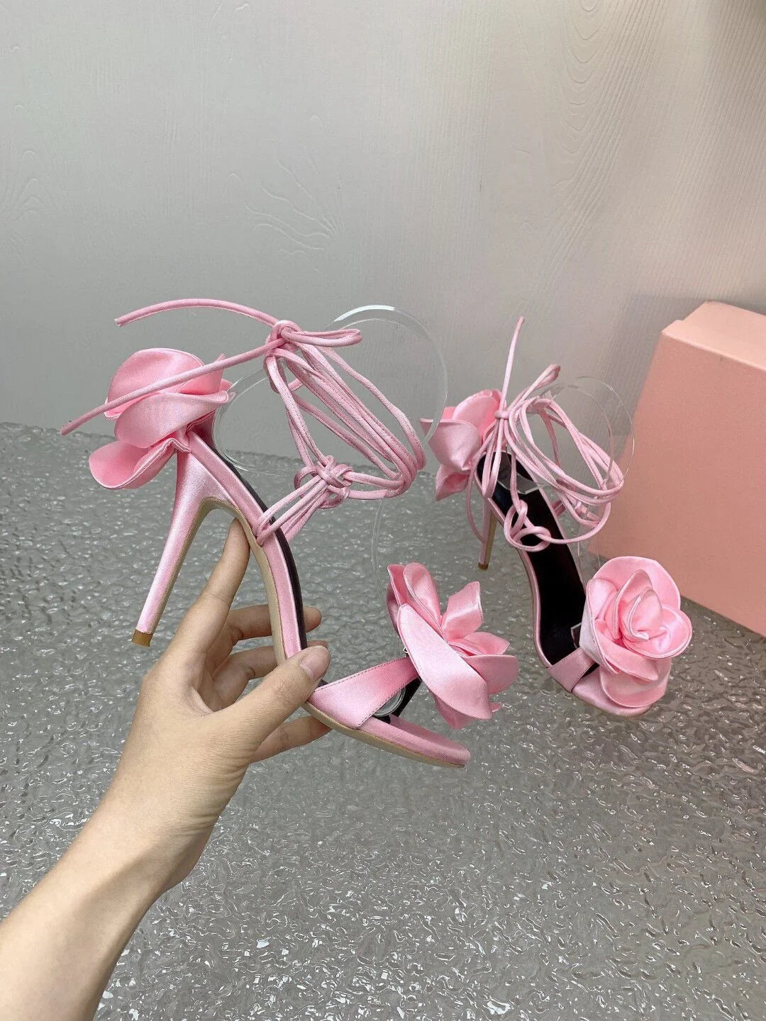 AIERTU  -  New Niche Floral Minimalist Strap Silk Roman High-Heeled Sandals for Romantic Dates Wedding Shoes Heel Aiertu