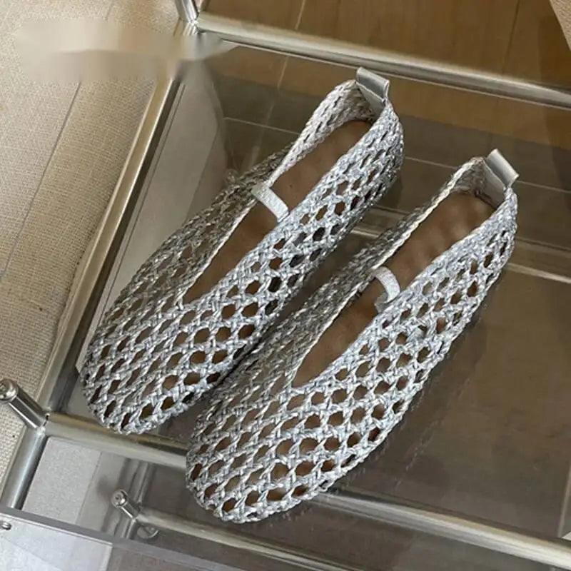 AIERTU  -  Summer Hollow Weave Mesh Women Loafers Fashion Round Toe Slip On Female Beach Casual Shoes Flat Sandals Zapatos De Mujer Aiertu