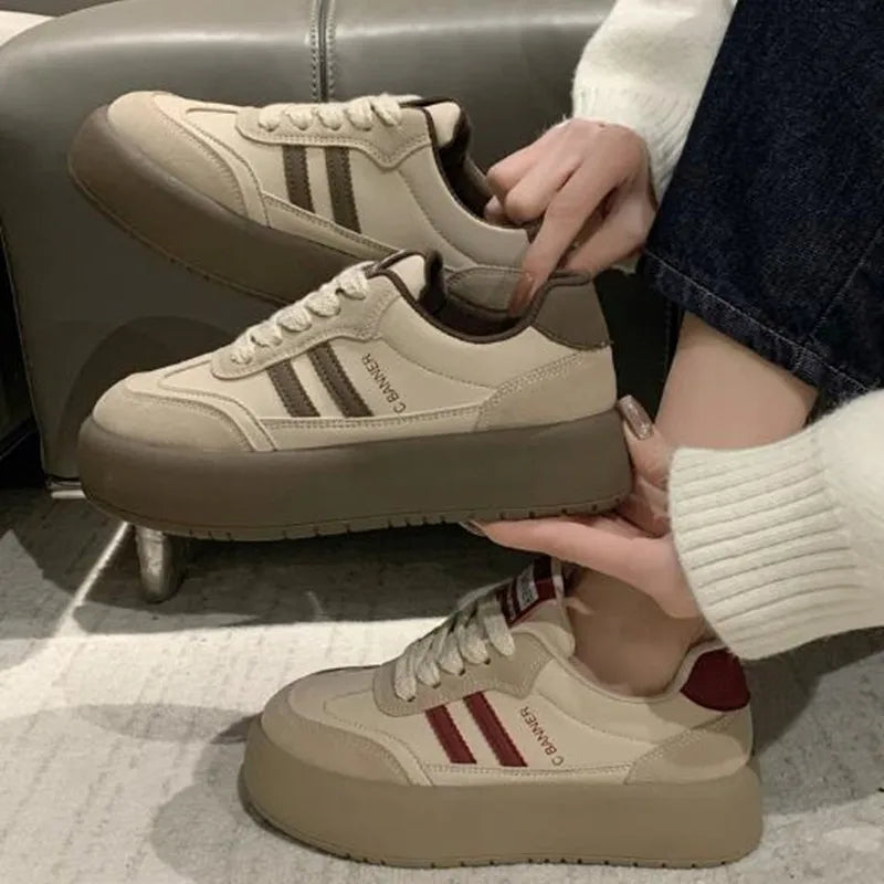 Aiertu Thick Soles Increase Shoes for Women 2024 Autumn Sneakers Korean Version Retro Fashion All Wear Light Sports Casual Board Shoe Aiertu