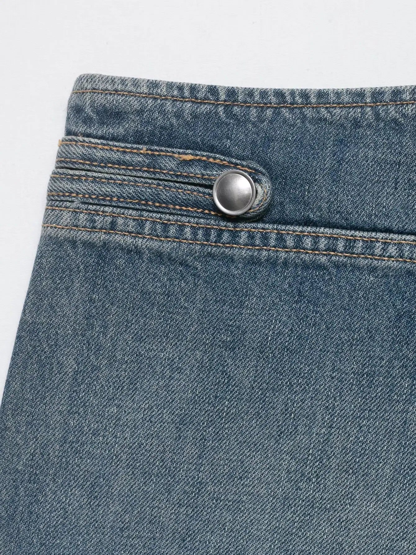 AIERTU  -  Low Waist Mini Denim Shorts Women's American Style Retro Wash Casual A-Line Hot Pants Summer Street Trend Sexy Girl Aiertu