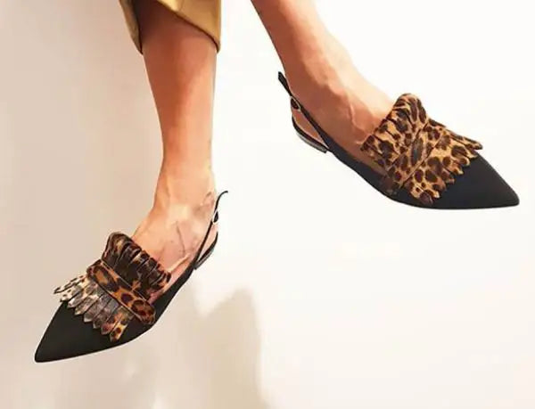 Aiertu Pointed Toe Big Size Shoes Woman Casual Female Sneakers Low Heels Flats Fringe Large Size Dress New Tassel Scandals Lace-Up Slip Aiertu