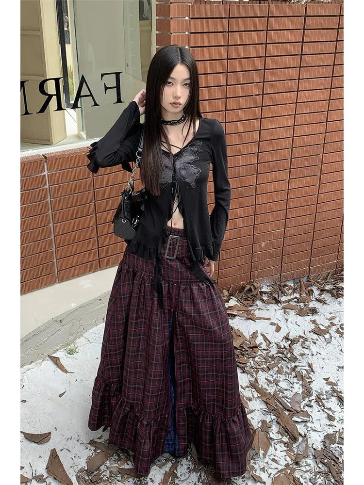 Aiertu Women's Plaid A-line Long Skirt Vintage Y2k Skirt Harajuku Korean Streetwear Fashion A-line Skirts Emo 2000s Trashy Clothes Aiertu