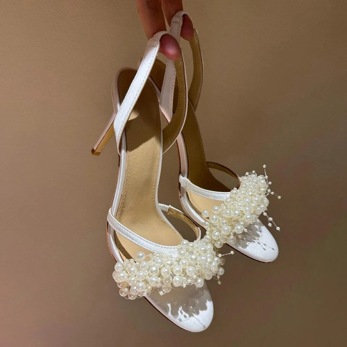 AIERTU  -  Summer New Elegant Style Pearl Flat Toe Sandals with Round Toe and Exposed Toe Women's Feel, Versatile Slim Heels and High Heels Aiertu