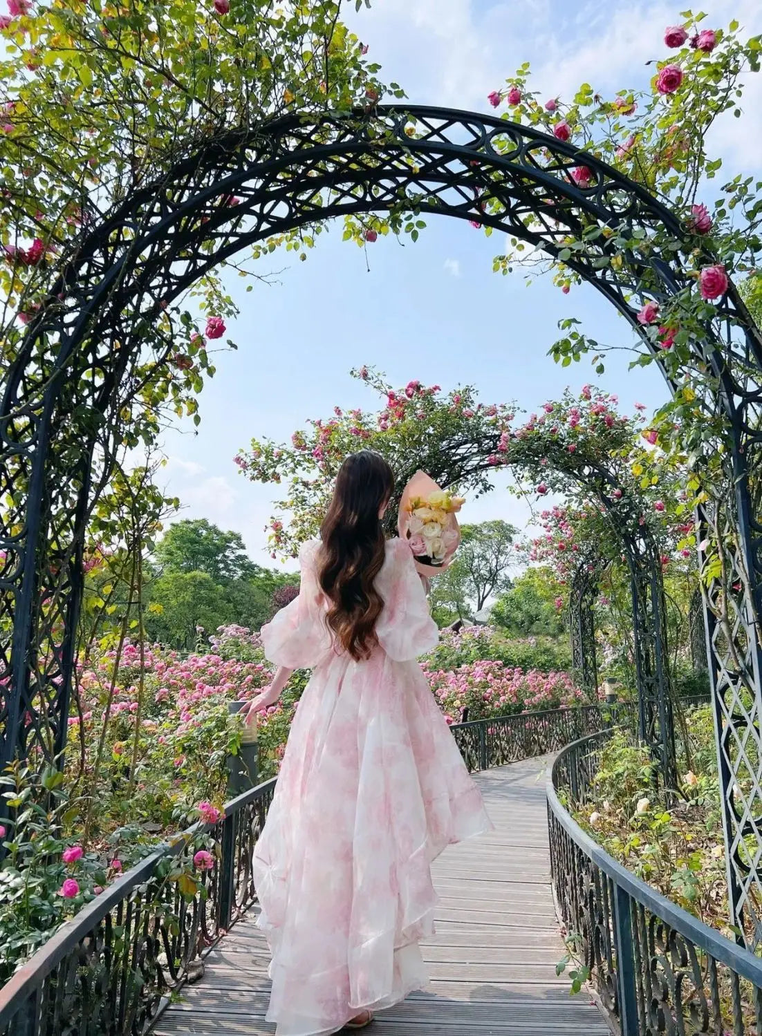Aiertu Vintage Floral Sweet Midi Dress Women Irregular Elegant Puff Sleeve Fairy Dress Female Autumn Casual Beach Party Dress Chic Aiertu