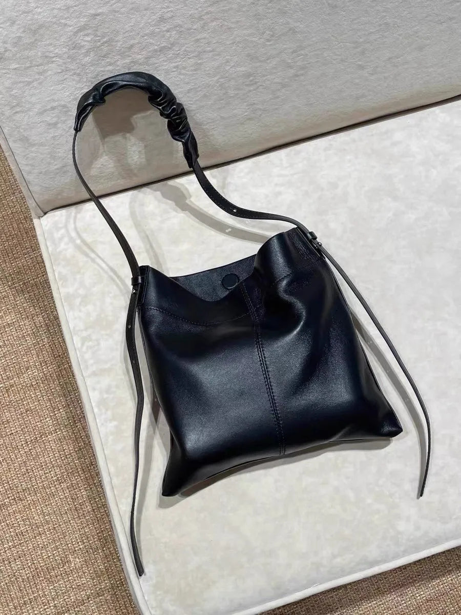 AIERTU  -  Women's New Tote Bags Versatile Commuting PU Shoulder Large Capacity Crossbody Bucket Bag Aiertu