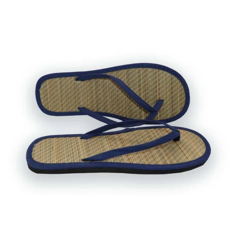 AIERTU  -  New Summer Japanese Style Rattan Straw Flip Flops For Men Women Flat Straw Mat Slippers Casual Indoor Outdoor Wear Sandals Aiertu