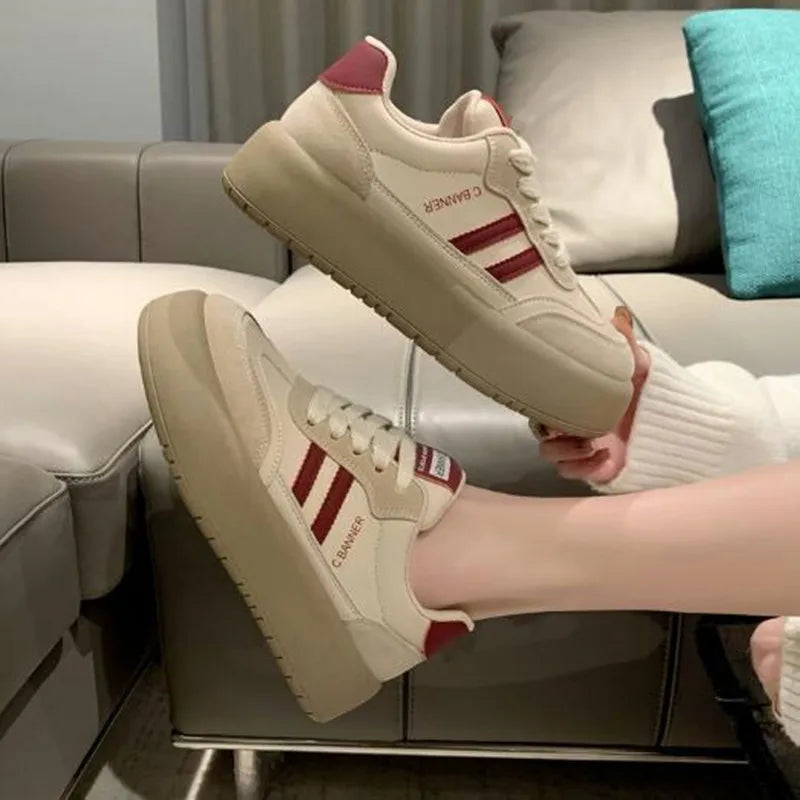 Aiertu Thick Soles Increase Shoes for Women 2024 Autumn Sneakers Korean Version Retro Fashion All Wear Light Sports Casual Board Shoe Aiertu