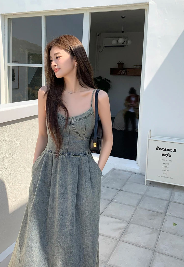 Aiertu Fashion V Neck Sexy High Waist Denim Dress Summer Women A Line Retro High End Long Dress Streetwear Jeans Slim Backless Dresses Aiertu