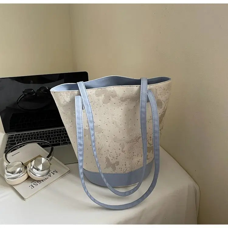 AIERTU  -  Tote Bag for Women New Style Fashionable and Versatile College Student Commuting One Shoulder Class Bucket Bags Aiertu