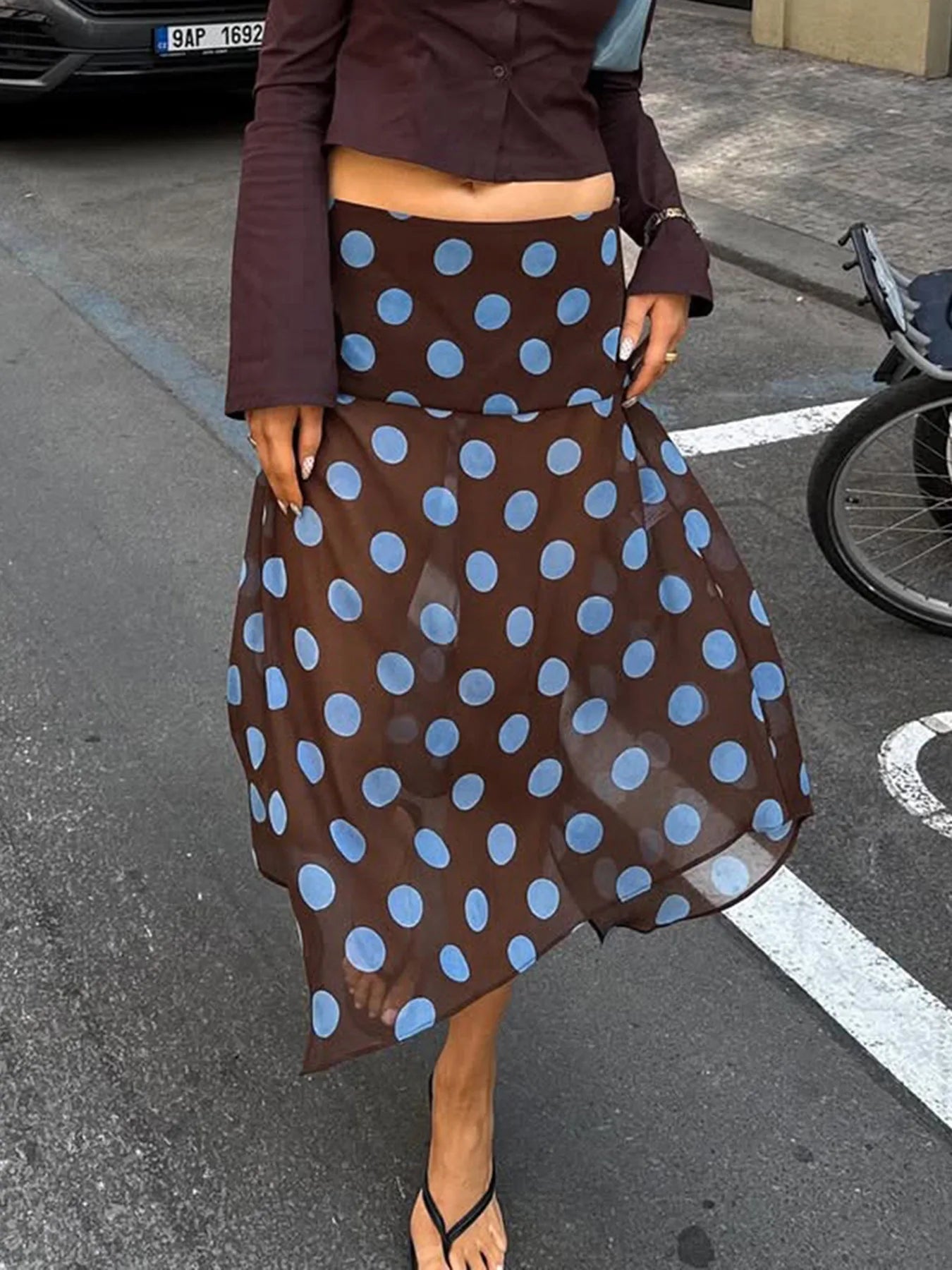 AIERTU  -  Style Fashionable Polka Dot Irregular Mesh Skirt New Temperament Light and Mature Style Mid-length Skirt Aiertu