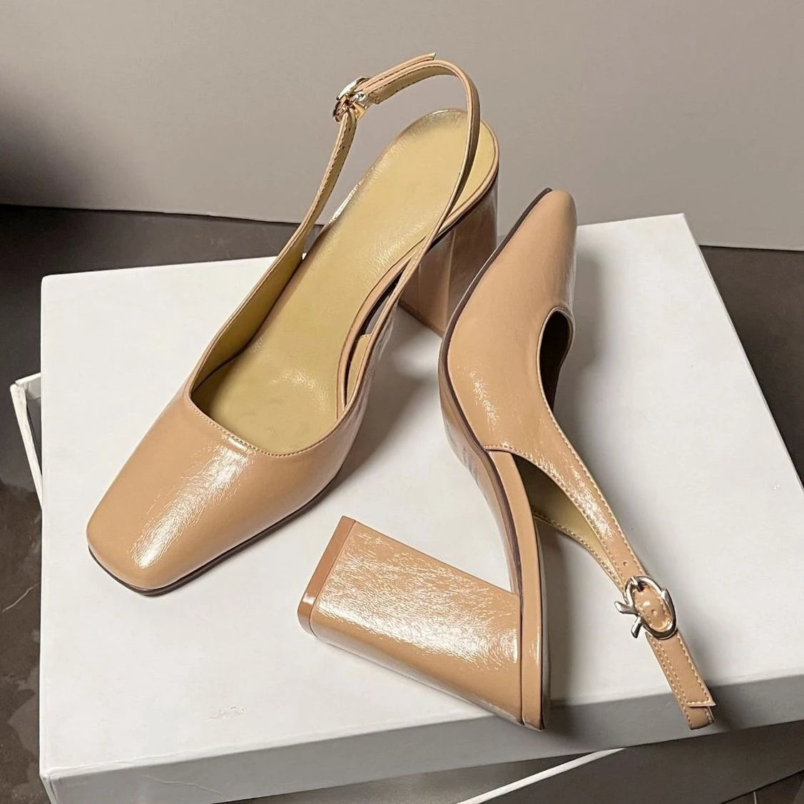 AIERTU  -  Simple Commuting Baotou Back Empty Sandals Temperament Square Head Thick Heel High Heel Summer Women's Shoes Aiertu