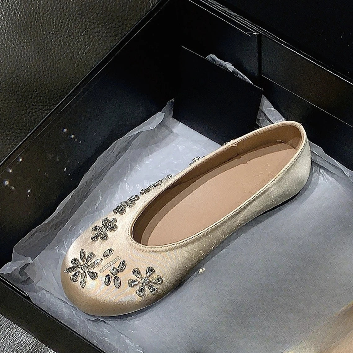 AIERTU  -  Women's Mary Jane Shoes Exquisite Rhinestone Flower Casual Shoes for Woman Fashion Ballet Flat Shoe Designer Shoes Zapatos Mujer Aiertu