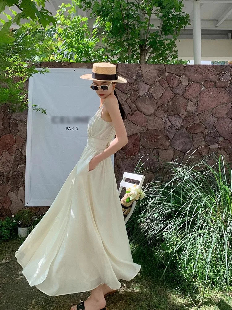 Aiertu Off White Suspender Dress For Women'S Summer 2024 New Design Sense V-Neck Sleeveless Waist Slimming Holiday Long Dress Aiertu