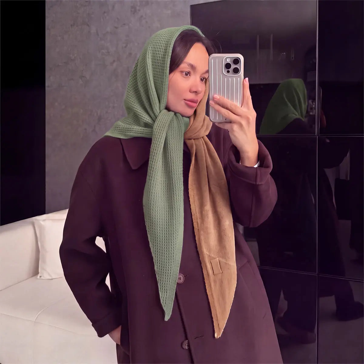AIERTU  -  Women Two Tone Waffle Knit Triangle Scarf Wool blend Winter Soft Warm Color Block Shawl Scarves Fashion Neck Wrap for Daily Wear Aiertu