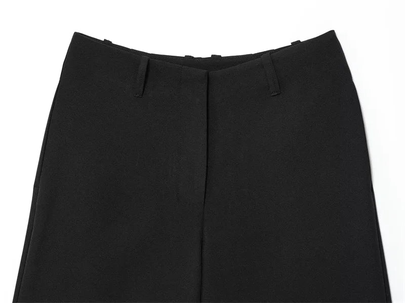 AIERTU  -  Women's Casual Shorts New Summer Black Cropped Simple Shorts Fashionable Capable Commuter Personality Ladies Shorts Aiertu