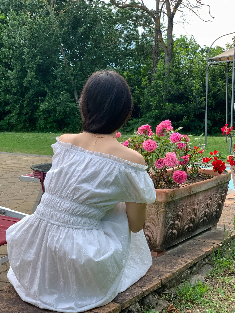 AIERTU  -  Retro Korean Style U-Neck Bubble Sleeve White Dress Women's Summer New Waist Cinched Maxi Freshwater Pearl Dress Aiertu