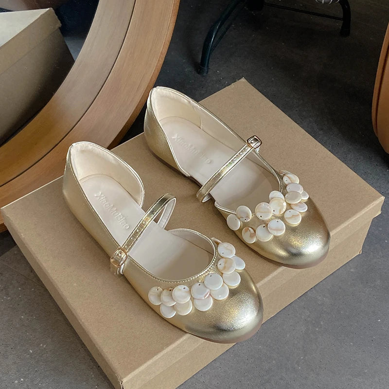 AIERTU  -  Spring New Fashion Single Shoes Shallow Mouth Versatile Block Heel Flower One Buckle Mary Jane Shoes Aiertu