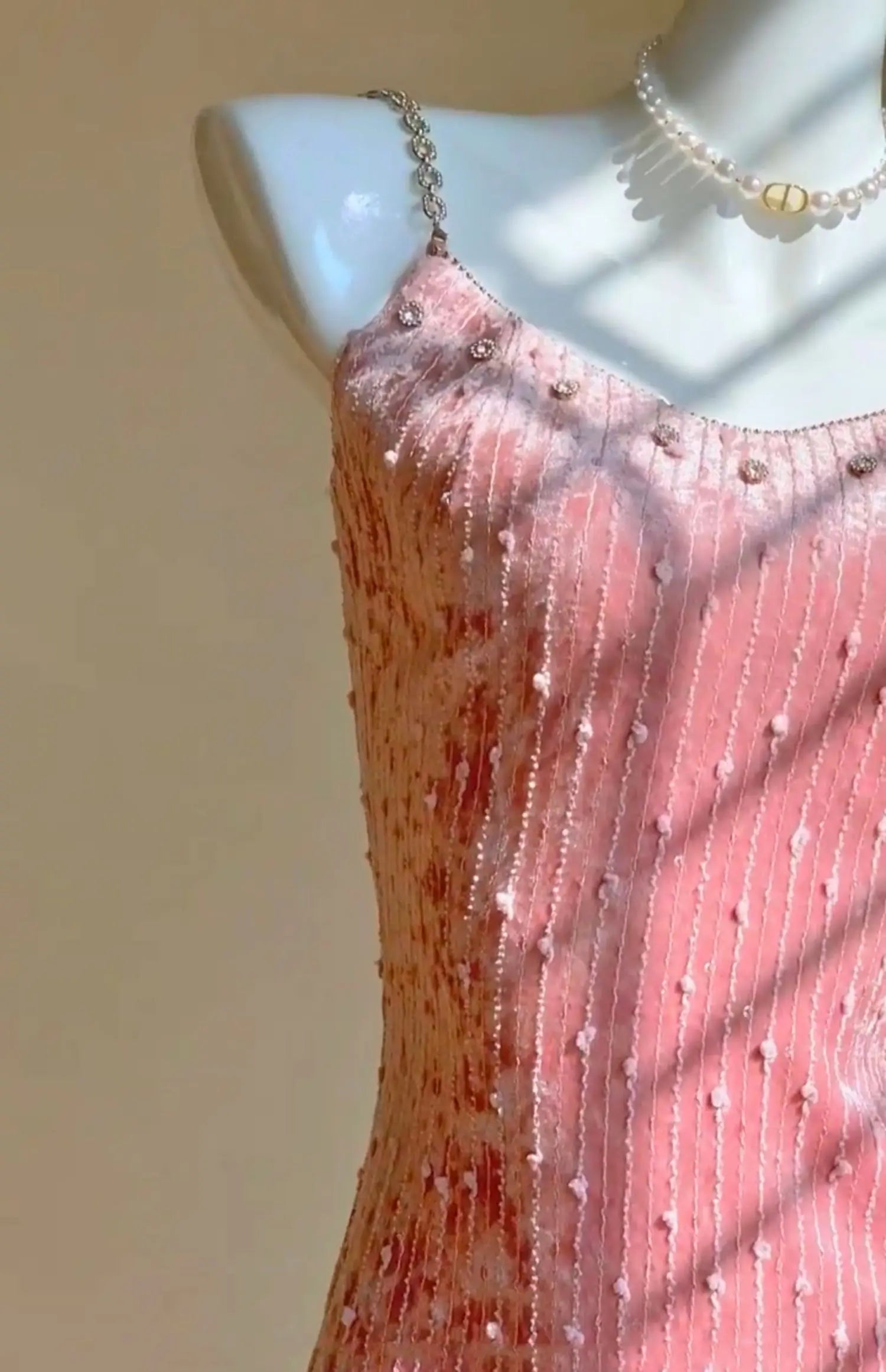 Aiertu Spring 2024 French Temperament Striped Sleeveless Backless Rhinestone Chain High Waist Slim-Fit Pink Sling Fairy Dress Women Aiertu
