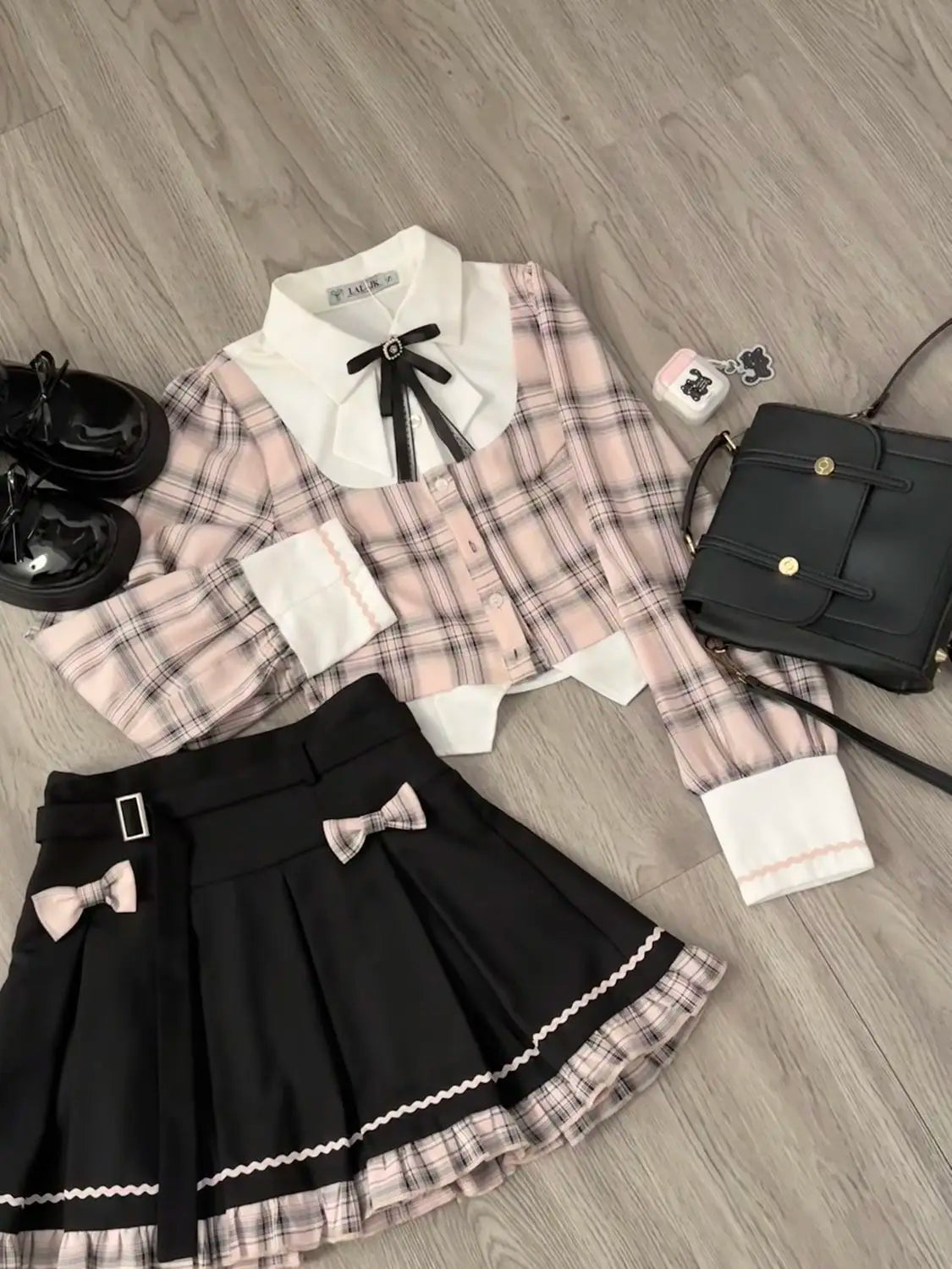 Aiertu Sweet College Plaid Patchwork Shirt Pleated Skirt Two-piece Set Women Korean Fashion Bow Retro Tie Cute Temperament Autumn Suit Aiertu
