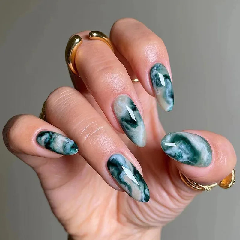 Aiertu 24Pcs Simple Green French False Nails Short Almond Fake Nails with Wave Line Design Wearable Round Head Press on Nail Tips Aiertu