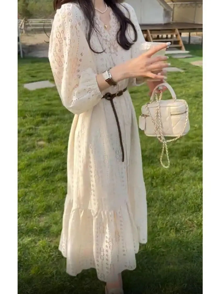 Aiertu 2024 Spring Elegant Lace Fairy Dress Women Button Design Vintage Long Sleeve Shirt Dress Office Lady Casual Fashion Korean Dress Aiertu