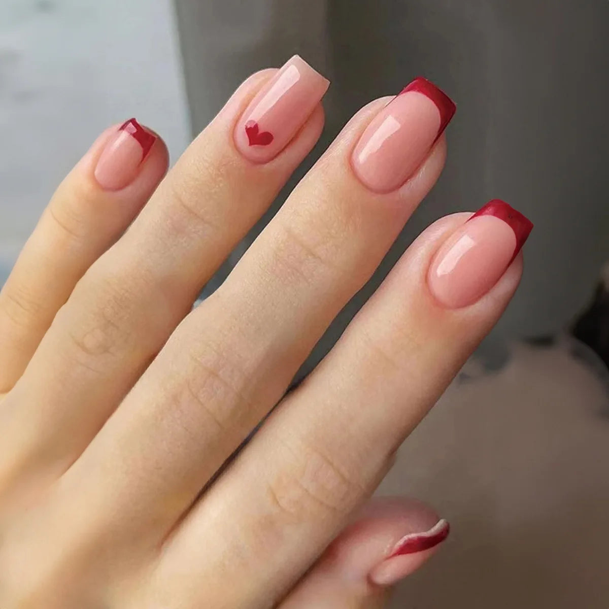 Aiertu 24Pcs Valentine Nails Press on Love Y2k Acrylic Nails Sparkle Butterfly French Cat Eye Almond Full Cover Stick on False Nail Tip Aiertu