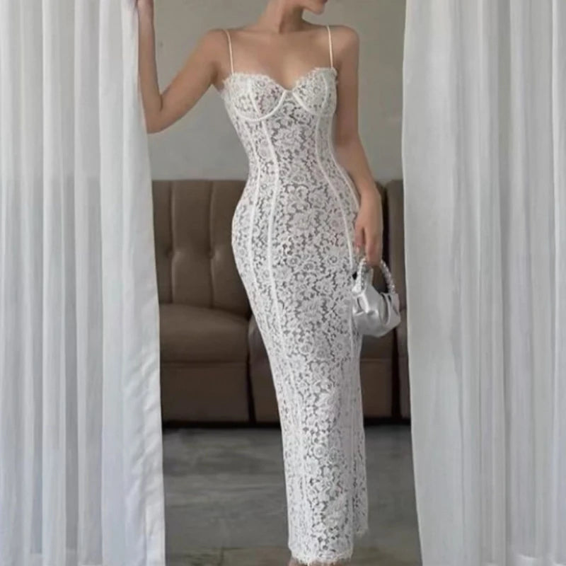 AIERTU  -  Temperament socialite royal sister wind lace dress suspender slim waist hip skirt women Aiertu