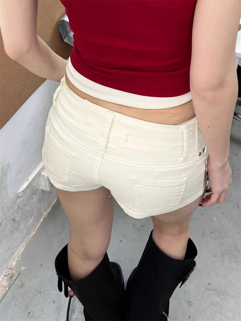 Aiertu Women's White Denim Shorts Y2k Jeans Short Pants Harajuku Aesthetic Vintage Low Waist Cowboy Shorts 2000s Trashy Clothes Summer Aiertu