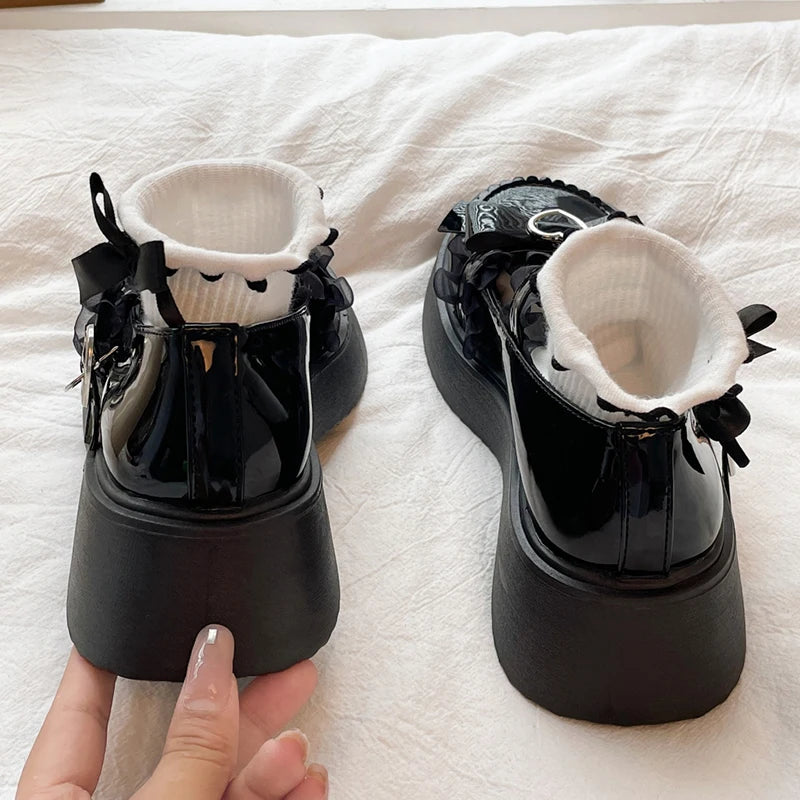 Aiertu  Chunky Platform Mary Jane Shoes for Women Patent Leather Lace Ankle Strap Pumps Woman Autumn White Lolita Shoes Y2K Aiertu