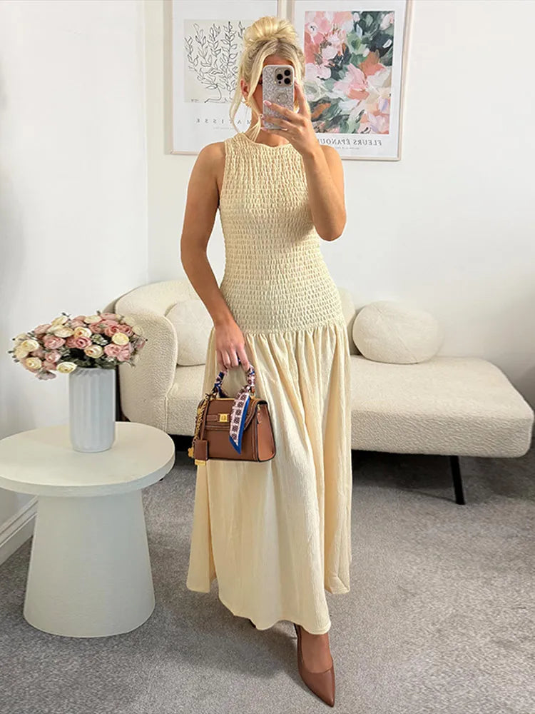 Aiertu  -  Fashion Elastic Pleated Patchwork Midi Dress For Women Chic Sleeveless O-neck Tank Long Beach Dress Female Vacation Party Robe Aiertu