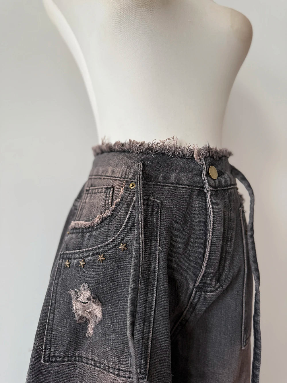 Aiertu  -  American Plus Size Vintage Washed Raw Edge Cargo Jeans Pocket Fashion High Street Straight Loose Fit Wide Leg Mop Long Pants Aiertu