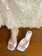 Aiertu  -Nyssa Bow Heels aiertu