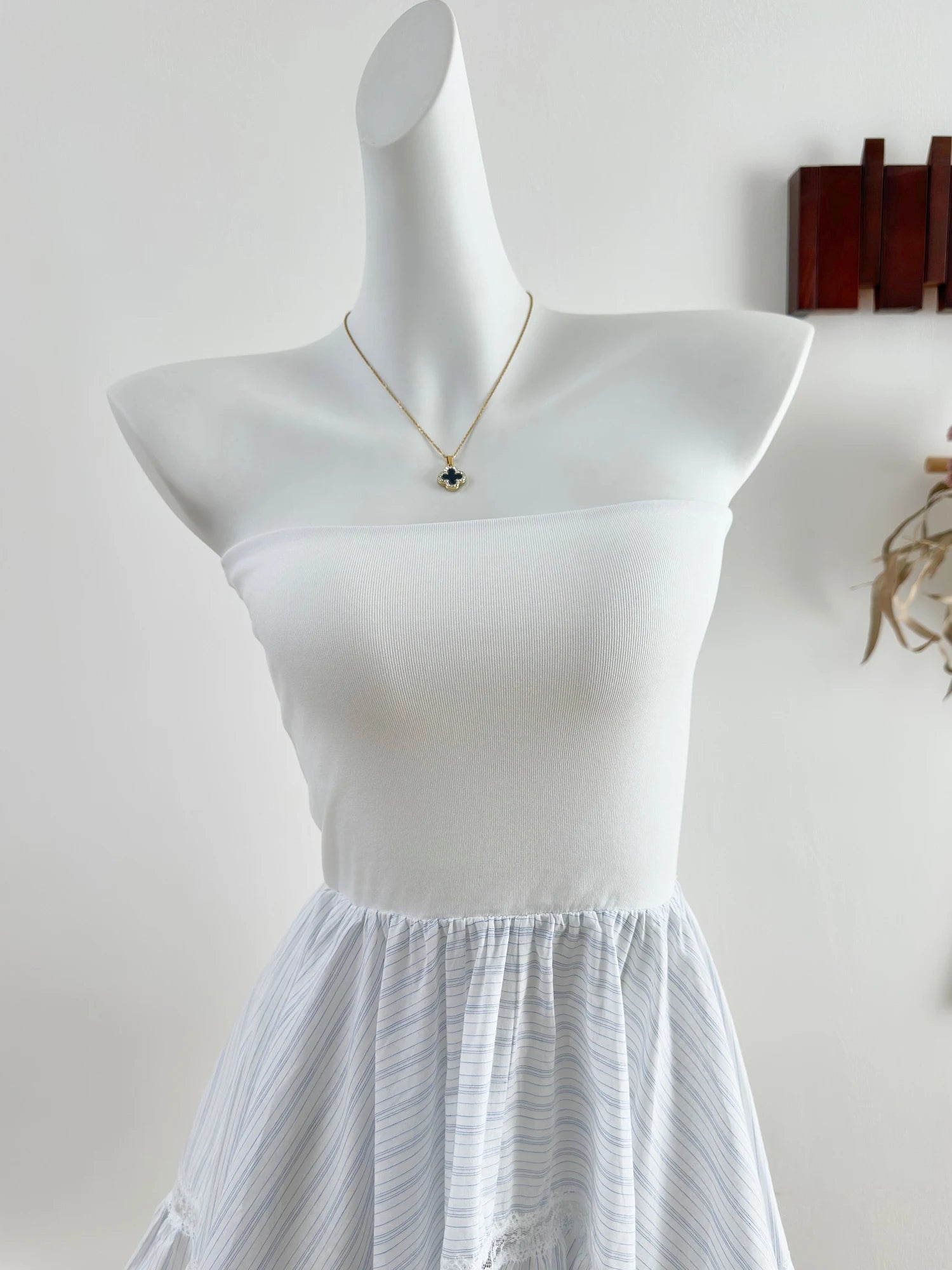 Aiertu  -  Pure Sexy Irregular Strapless Top Women's Summer Slim Fit A-line Tank Top Fashion Female Clothes Aiertu