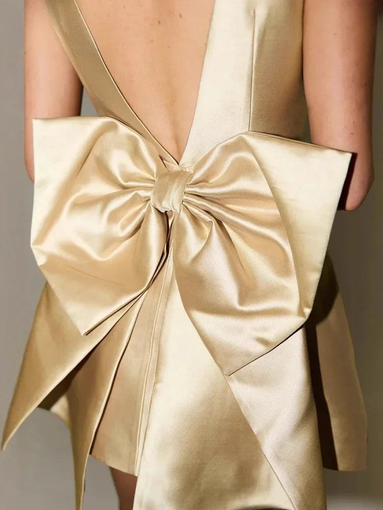 Aiertu  -  Elegant Backless Bows Dress For Women Christmas Party Dress 2025 Spring New Sleeveless High Waist Sexy Mini Dress Vestido Aiertu