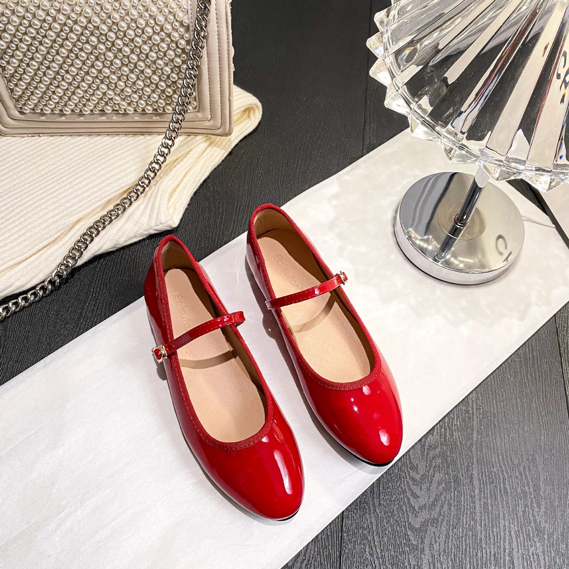 Aiertu  -   Shiny PU Leaather Flats Mary Janes Shoes Women Red Elegant Basic Pointed Toe Loafers Spring Autumn Daily Casual Black Shoes New Aiertu