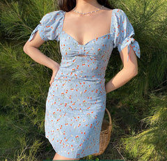 Aiertu - Penelope Floral Bow Dress ~ HANDMADE // Blue - new trend inspo - trashy outfits - dinner outfits Aiertu