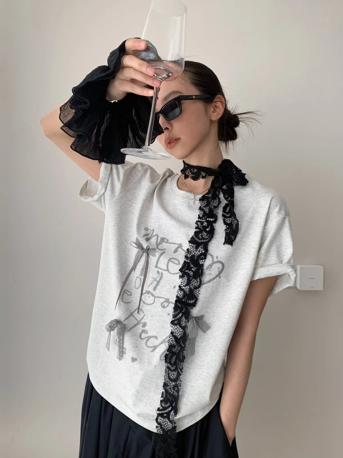 Aiertu  -  Summer new Korean loose letter printing lace bow decoration loose round neck short-sleeved T-shirt Aiertu