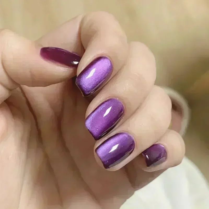 Aiertu 24Pcs Short False Nails Aurora Cat Eye with French Design Simple Metallic Full Cover Wearable Chrome Press on Fake Nails Tips Aiertu