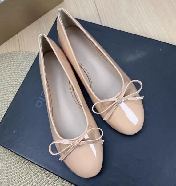 Aiertu    -  Women Round Toe Ballet Flats Spongy Bottom  Hot New Italian Shoes Patent Leather Classic Bow-Knot Dressing Slip-On 34 48 47 Aiertu