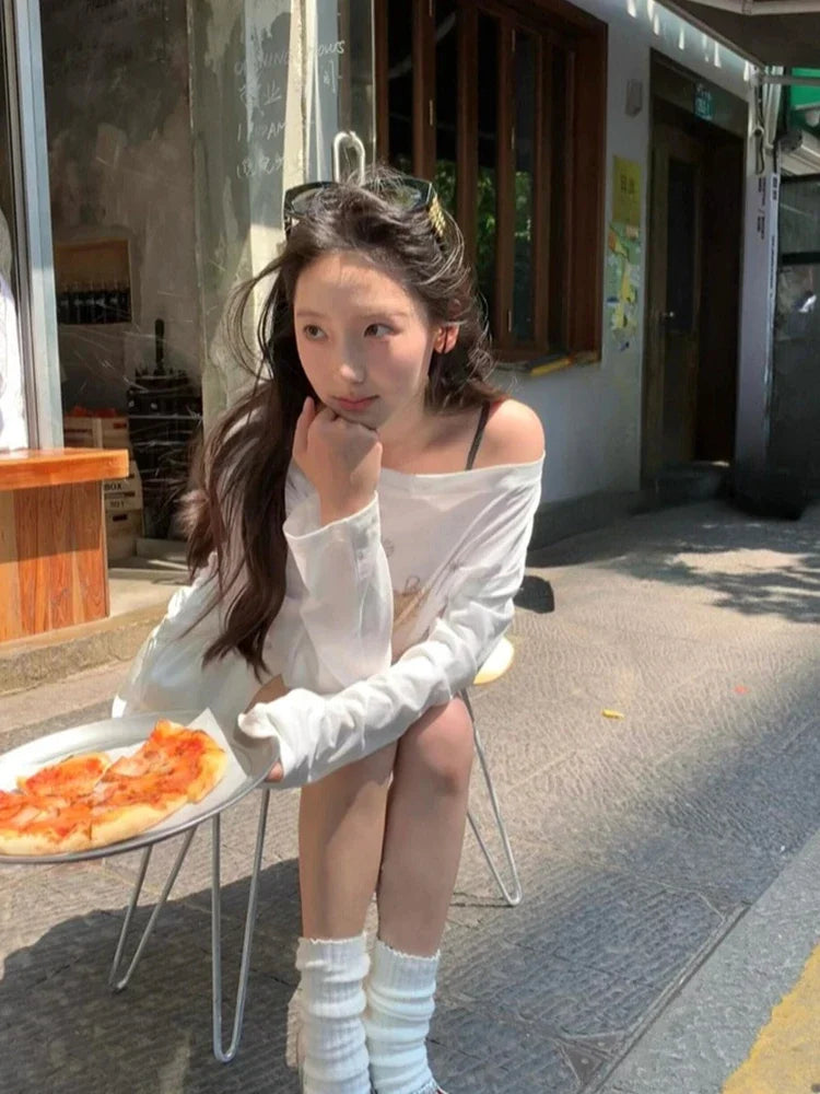 Aiertu  -  Kawaii White Long Sleeve T-shirts for Women Anime Cartoon Graphic Oversized Tees O-neck Casual Loose Autumn Clothes Chic Aiertu