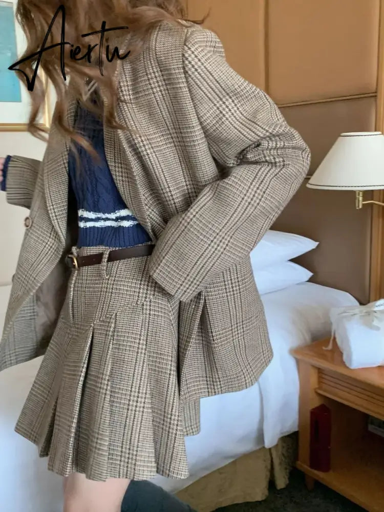 Aiertu 2 Piece Sets Women Outfits Autumn Winter Elegant Sweet Woolen Blazer High Waist Pleated Skirt Suit Korean Vintage Temperament Aiertu