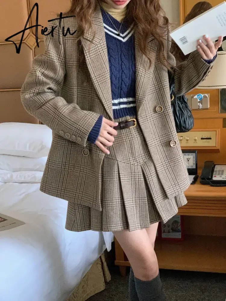 Aiertu 2 Piece Sets Women Outfits Autumn Winter Elegant Sweet Woolen Blazer High Waist Pleated Skirt Suit Korean Vintage Temperament Aiertu