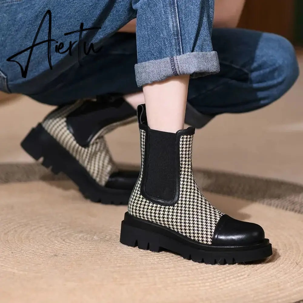 Aiertu  Autumn and winter new elasticated thick-soled women's boots French retro flat color elastic stitching plaid fashion Martin boots Aiertu