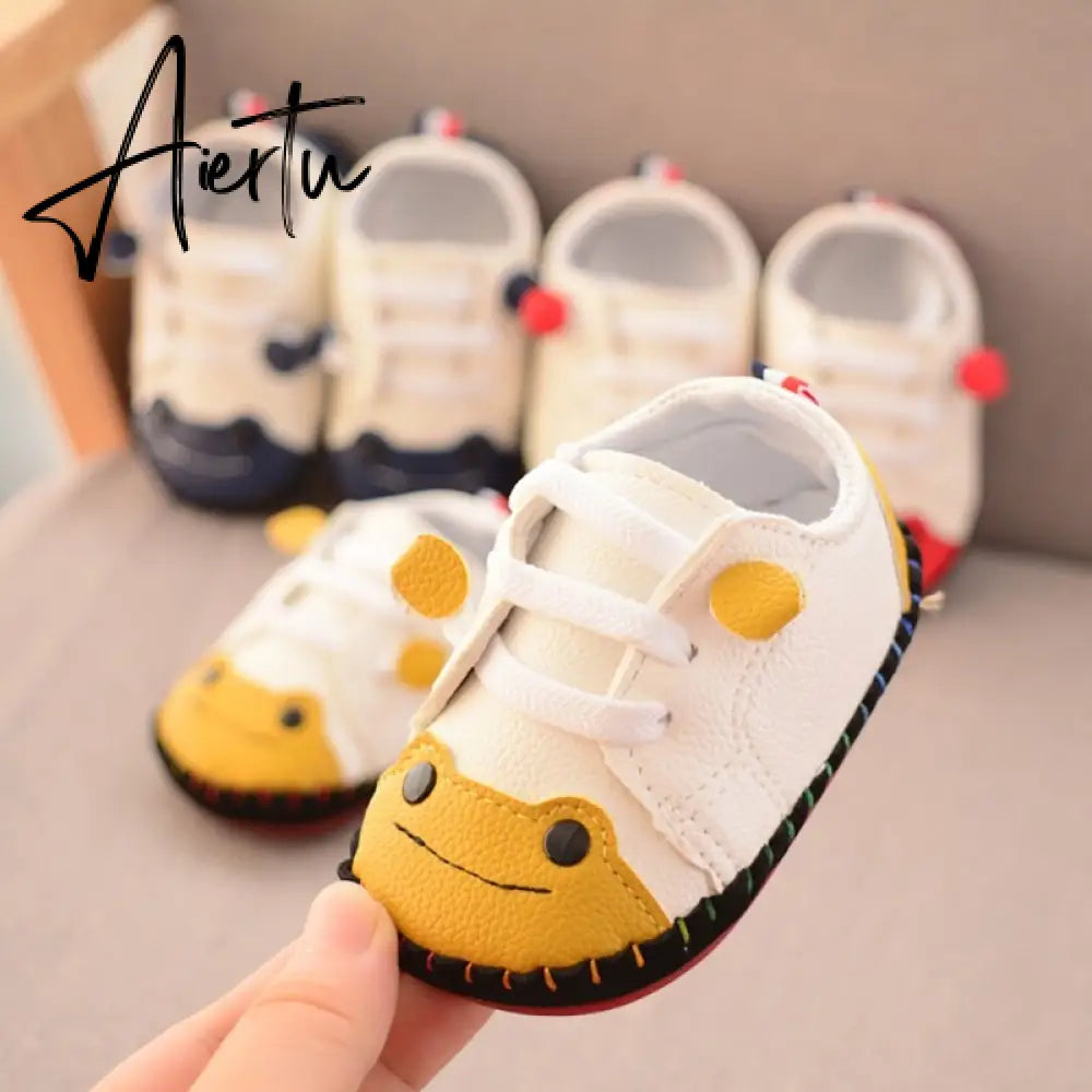 Aiertu Baby Boys Girls First Walkers Spring Autumn New Small Frog Sewing Bag Toddler Shoes Rubber Sole Baby Shoes Aiertu