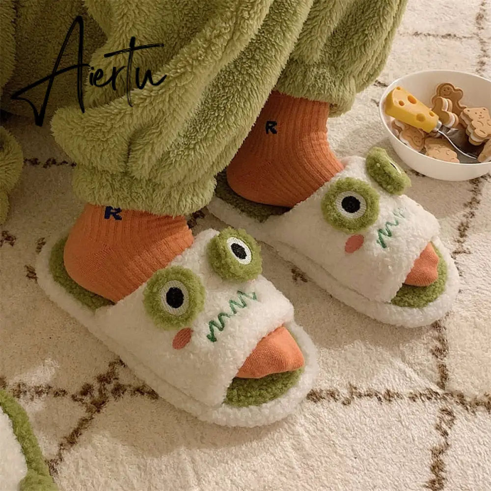 Aiertu Cartoon Funny Frog Fall Home Slippers Green Fluffy Warm Plush Slippers for Women Cute Kawaii Fluzzy Slippers for Girls Aiertu