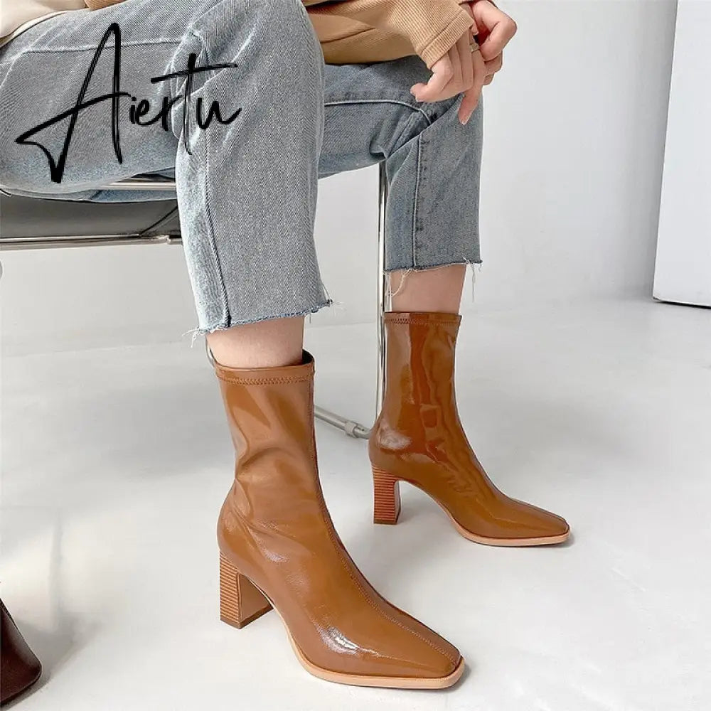 Aiertu  Elastic Thin Boots Mid-tube Short Boots Autumn and Winter New Thick Heel High Heel Patent Leather White Martin Boots Women Aiertu