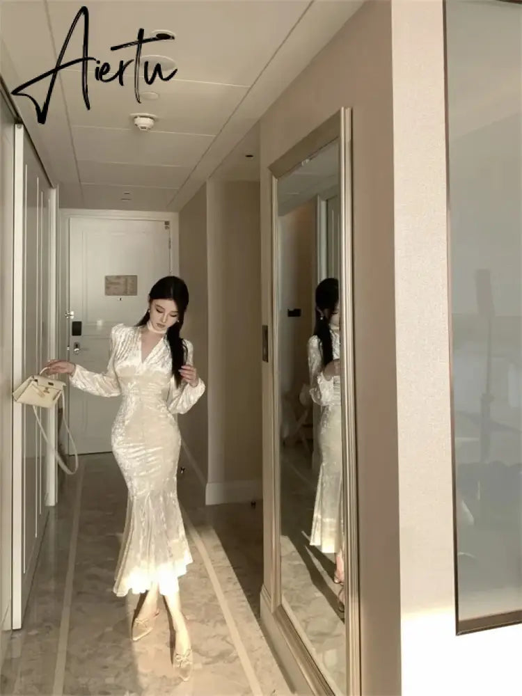 Aiertu Elegant Luxury Midi Dresses for Women Spring Fashion Vintage Evening Party Slim Sexy V-neck Fishtail Dress Female Clothing Robe Aiertu