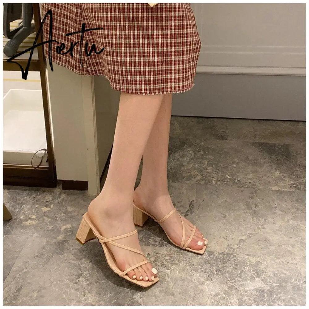 Aiertu Elegant Women Dress Shoes Summer Outdoor Beach Clip Toe Narrow Band Square Heels Slippers Fashion Peep Toe Sandalen Aiertu