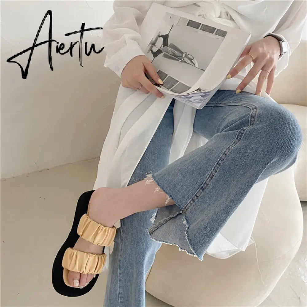 Aiertu Fashion Design Pleated PU Leather Woman Flat Shoes Summer Outdoor Beach Slippers Gladiator Sandals Womens Slides Aiertu