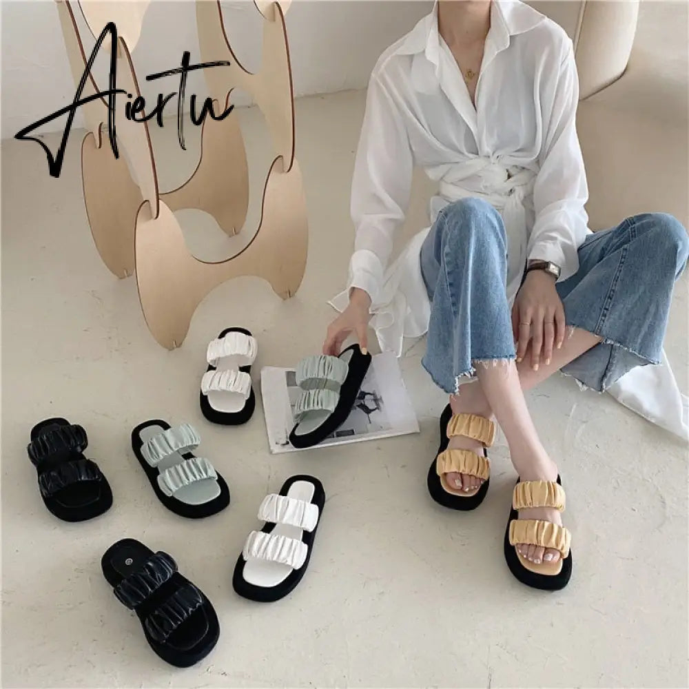 Aiertu Fashion Design Pleated PU Leather Woman Flat Shoes Summer Outdoor Beach Slippers Gladiator Sandals Womens Slides Aiertu